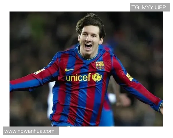 足球巨星与心爱之人共谱甜蜜恋曲爱的力量超越绿茵场